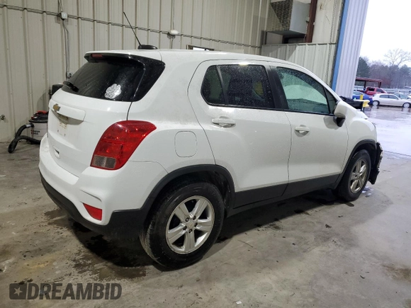 2020 Chevrolet Trax LS with VIN KL7CJKSBXLB052200, listed as a Copart auction lot 87877655 with Not Provided miles and Salvage Title. Bid and sale history available at carsss.com. Image 3.