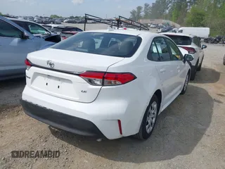 2024 Toyota Corolla LE with VIN 5YFB4MDE1RP184118, listed as a IAAI auction lot 41987420 with 17,833 mi miles. Bid and sale history available at carsss.com. Image 4.