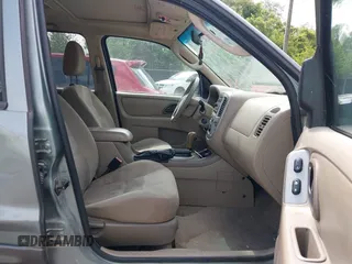 2006 Ford Escape XLT with VIN 1FMYU93146KB34745, listed as a IAAI auction lot 42746687 with 179,386 mi miles and . Bid and sale history available at DreamBid. Image 5.