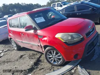 2013 Kia Soul + with VIN KNDJT2A67D7557656, listed as a IAAI auction lot 41304207 with 150,302 mi miles. Bid and sale history available at carsss.com. Image 1.