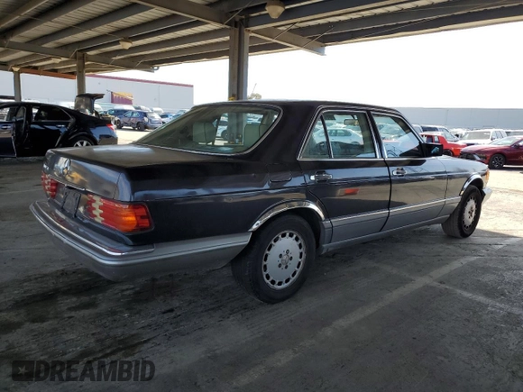1988 Mercedes-Benz 300 with VIN WDBCA24D4JA424391, listed as a Copart auction lot 52105995 with 223,369 mi miles and Clean Title. Bid and sale history available at DreamBid. Image 3.