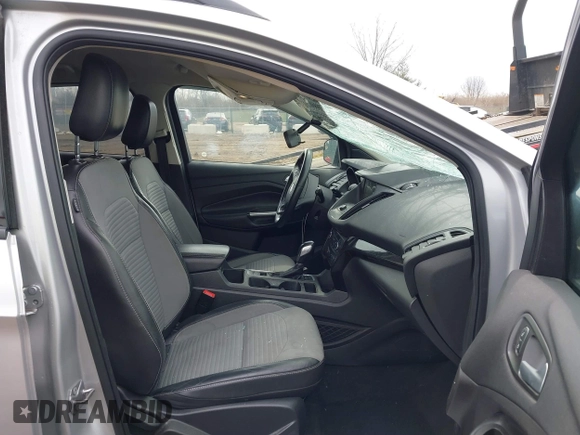 2019 Ford Escape SE with VIN 1FMCU9GD7KUB29309, listed as a IAAI auction lot 41876535 with 90,688 mi miles. Bid and sale history available at carsss.com. Image 5.