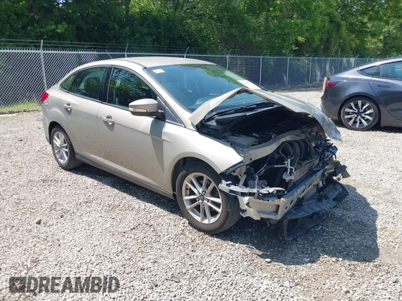 2015 Ford Focus SE z VIN 1FADP3F27FL376151, wystawiony jako IAAI lot #42388275 z przebiegiem 138 947 mil mil oraz . Historia ofert i sprzedaży dostępna na DreamBid. Obrazek 1.