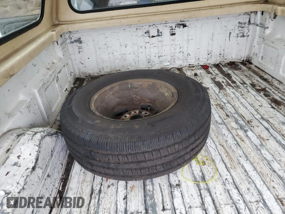 2004 Chevrolet Silverado 1500 Work Truck with VIN 1GCEC14X74Z226659, listed as a Copart auction lot 42877545 with 348,475 mi miles and Salvage Title. Bid and sale history available at carsss.com. Image 14.