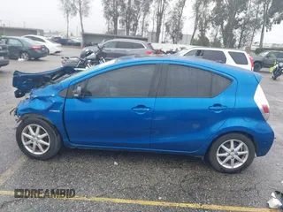 2013 Toyota Prius One z VIN JTDKDTB36D1048110, wystawiony jako IAAI lot #41568386 z przebiegiem 222 791 mil mil oraz . Historia ofert i sprzedaży dostępna na DreamBid. Obrazek 15.