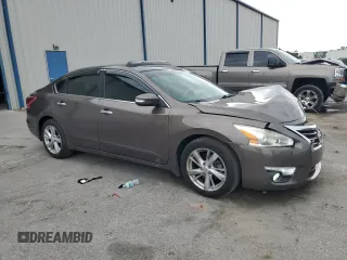 2013 Nissan Altima SL with VIN 1N4AL3AP7DC118775, listed as a Copart auction lot 61651955 with 124,993 mi miles and Salvage title. Bid and sale history available at DreamBid. Image 4.