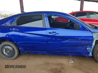 2023 Hyundai Elantra SEL z VIN KMHLS4AG2PU558862, wystawiony jako IAAI lot #42248662 z przebiegiem 69 025 mil mil oraz . Historia ofert i sprzedaży dostępna na DreamBid. Obrazek 14.