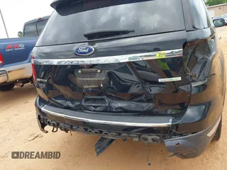 2018 Ford Explorer Limited с VIN 1FM5K7FHXJGB26005, выставлен на аукционе IAAI как лот 42303369 с пробегом 73 054 миль миль и . История ставок и продаж доступна на DreamBid. Изображение 17.