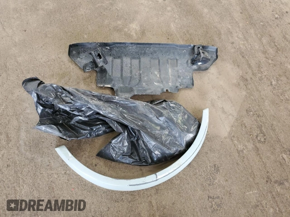 2022 Ford Bronco with VIN 1FMDE5BH1NLB79900, listed as a Copart auction lot 49434105 with 34,331 mi miles and Salvage Title. Bid and sale history available at DreamBid. Image 13.