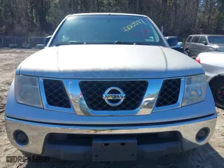 2007 Nissan Frontier SE with VIN 1N6AD09W97C423696, listed as a IAAI auction lot 42010577 with 117,096 mi miles. Bid and sale history available at carsss.com. Image 6.