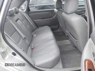 2002 Toyota Avalon XL with VIN 4T1BF28B82U240087, listed as a IAAI auction lot 41699355 with 263,253 mi miles. Bid and sale history available at carsss.com. Image 8.