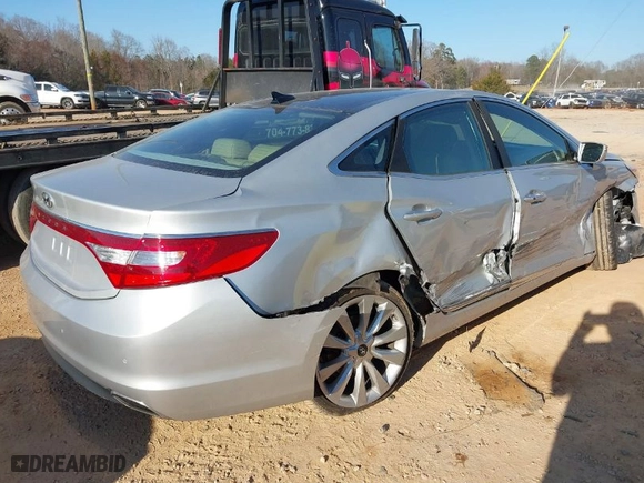 2016 Hyundai Azera Limited with VIN KMHFH4JG7GA523876, listed as a IAAI auction lot 41661638 with 111,875 mi miles. Bid and sale history available at carsss.com. Image 4.