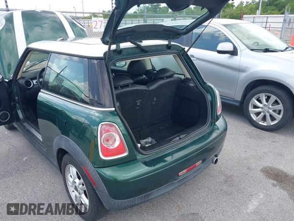 2012 MINI Hardtop with VIN WMWSU3C51CT260588, listed as a IAAI auction lot 42482647 with 117,045 mi miles and . Bid and sale history available at DreamBid. Image 6.