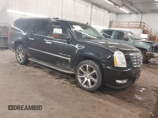 2011 Cadillac Escalade ESV Luxury z VIN 1GYS4HEFXBR157097, wystawiony jako IAAI lot #41639683 z przebiegiem 247 511 mil mil oraz . Historia ofert i sprzedaży dostępna na DreamBid. Obrazek 1.