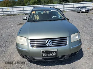 2003 Volkswagen Passat GLX z VIN WVWYH63B23E326238, wystawiony jako Copart lot #70220704 z przebiegiem 167 857 mil mil oraz Szkoda całkowita • Salvage title. Historia ofert i sprzedaży dostępna na DreamBid. Obrazek 5.