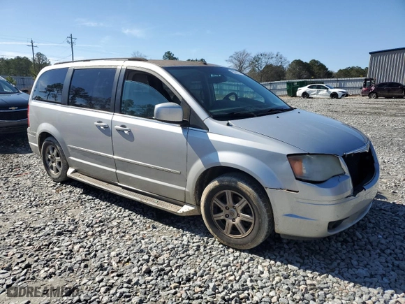 2010 Chrysler Town & Country Touring with VIN 2A4RR5D19AR150994, listed as a Copart auction lot 43035175 with 262,221 mi miles and Salvage Title. Bid and sale history available at carsss.com. Image 4.