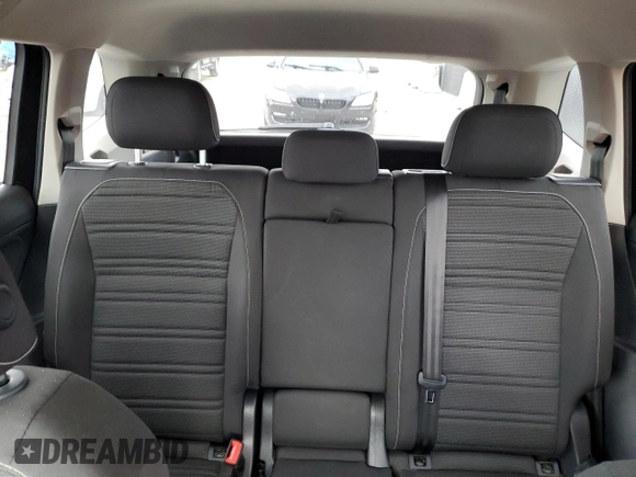 2022 Volkswagen Tiguan S with VIN 3VV1B7AX7NM111380, listed as a Copart auction lot 62717785 with 169,366 mi miles and Clean title. Bid and sale history available at DreamBid. Image 10.