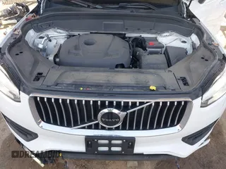 2021 Volvo XC90 Momentum with VIN YV4102PK5M1728451, listed as a IAAI auction lot 41770359 with 69,270 mi miles. Bid and sale history available at carsss.com. Image 10.
