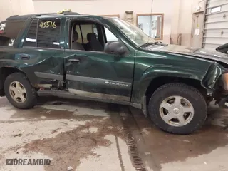 2003 Chevrolet TrailBlazer LS with VIN 1GNDT13S532282163, listed as a IAAI auction lot 41245516 with 262,783 mi miles. Bid and sale history available at carsss.com. Image 6.