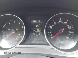 2015 Volkswagen Jetta Sedan 1.8T SE with VIN 3VWD17AJ4FM302117, listed as a IAAI auction lot 41917138 with 122,946 mi miles. Bid and sale history available at carsss.com. Image 7.