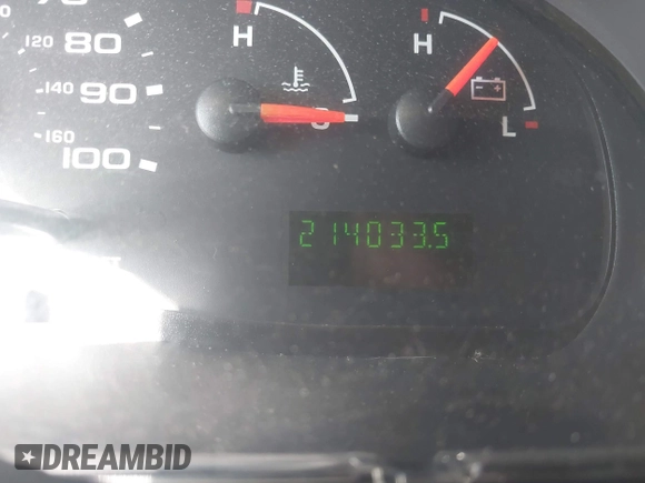 2005 Ford Econoline Passenger XL with VIN 1FBNE31L65HA76448, listed as a IAAI auction lot 42672819 with 214,033 mi miles and . Bid and sale history available at DreamBid. Image 7.