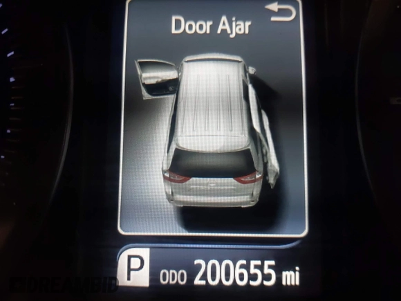 2018 Toyota Sienna LE Auto Access Seat with VIN 5TDKZ3DC3JS906162, listed as a IAAI auction lot 41863331 with 200,655 mi miles. Bid and sale history available at carsss.com. Image 15.