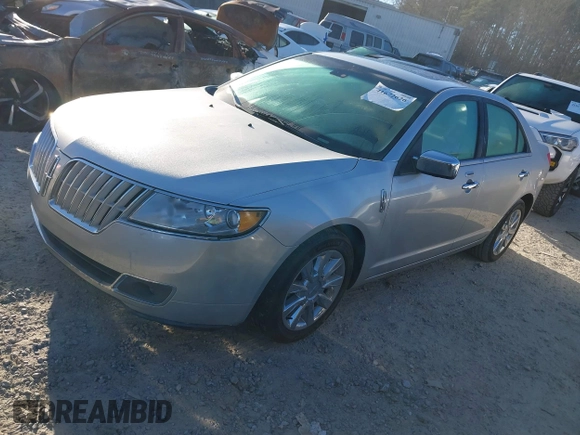 2011 Lincoln MKZ with VIN 3LNHL2GC2BR759690, listed as a IAAI auction lot 41672626 with 117,839 mi miles. Bid and sale history available at carsss.com. Image 17.