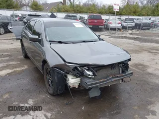 2011 Ford Fusion SE with VIN 3FAHP0HA2BR220504, listed as a IAAI auction lot 41920723 with 157,129 mi miles. Bid and sale history available at carsss.com. Image 1.