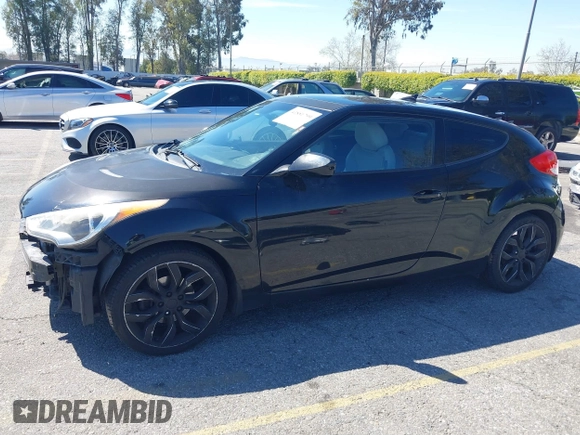 2013 Hyundai Veloster w/Black Int z VIN KMHTC6AD7DU173310, wystawiony jako IAAI lot #41881799 z przebiegiem 147 034 mil mil oraz . Historia ofert i sprzedaży dostępna na DreamBid. Obrazek 15.