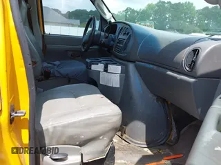 2008 Ford Econoline Cargo Commercial with VIN 1FTNE24W58DA90266, listed as a IAAI auction lot 42542610 with 158,740 mi miles and . Bid and sale history available at DreamBid. Image 5.
