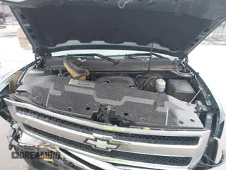 2010 Chevrolet Silverado 1500 LS with VIN 1GCSCREA5AZ176206, listed as a IAAI auction lot 41003831 with 126,617 mi miles. Bid and sale history available at carsss.com. Image 10.
