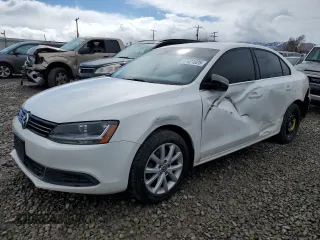 2013 Volkswagen Jetta SE z VIN 3VWDP7AJ6DM360239, wystawiony jako Copart lot #47421025 z przebiegiem 119 596 mil mil oraz Szkoda całkowita • Salvage title. Historia ofert i sprzedaży dostępna na DreamBid. Obrazek 1.