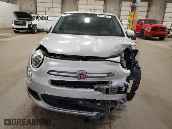 2016 FIAT 500X Lounge z VIN ZFBCFYDT9GP339746, wystawiony jako Copart lot #55248725 z przebiegiem 69 231 mil mil oraz Tytuł czysty. Historia ofert i sprzedaży dostępna na DreamBid. Obrazek 5.
