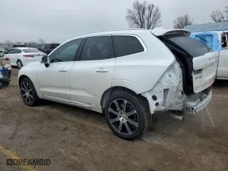 2021 Volvo XC60 Inscription with VIN YV4102RL8M1774023, listed as a Copart auction lot 43758055 with 14,085 mi miles and Salvage Title. Bid and sale history available at carsss.com. Image 2.