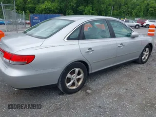 2007 Hyundai Azera SE z VIN KMHFC46F57A139674, wystawiony jako IAAI lot #42367838 z przebiegiem 257 981 mil mil oraz . Historia ofert i sprzedaży dostępna na DreamBid. Obrazek 4.