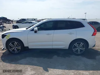 2018 Volvo XC60 Momentum with VIN YV4102RK6J1084192, listed as a IAAI auction lot 41850777 with 64,500 mi miles. Bid and sale history available at carsss.com. Image 15.