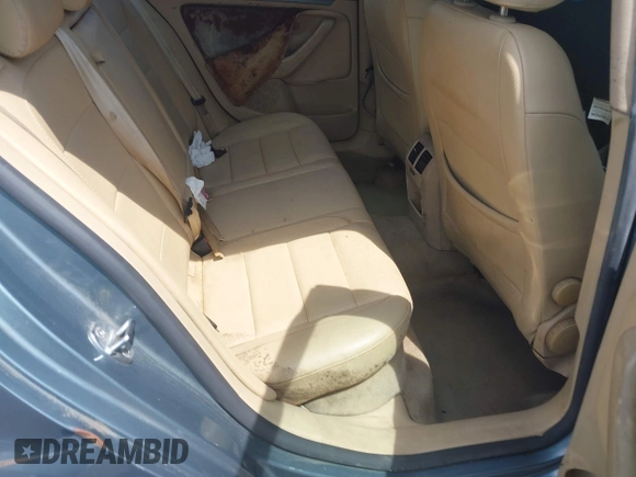 2006 Volkswagen Jetta 1.9L TDI z VIN 3VWST71K66M834544, wystawiony jako IAAI lot #42557527 z przebiegiem Nie podano mil oraz . Historia ofert i sprzedaży dostępna na DreamBid. Obrazek 8.