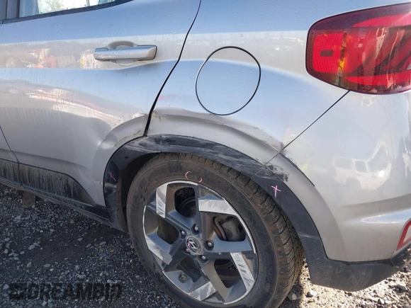 2022 Hyundai Venue SEL with VIN KMHRC8A35NU133080, listed as a IAAI auction lot 40300938 with 95,510 mi miles and . Bid and sale history available at DreamBid. Image 17.