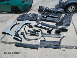 2025 Rivian R1S Adventure z VIN 7PDSGBBA2SN051004, wystawiony jako Copart lot #58999005 z przebiegiem 786 mil mil oraz Szkoda całkowita • Salvage title. Historia ofert i sprzedaży dostępna na DreamBid. Obrazek 13.