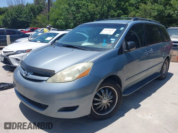 2006 Toyota Sienna CE z VIN 5TDZA23C36S444209, wystawiony jako IAAI lot #42526840 z przebiegiem 245 079 mil mil oraz . Historia ofert i sprzedaży dostępna na DreamBid. Obrazek 2.