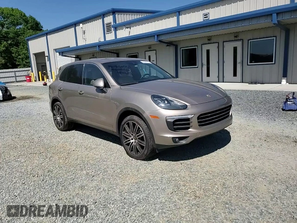 2016 Porsche Cayenne z VIN WP1AA2A25GKA37765, wystawiony jako Copart lot #54698215 z przebiegiem 100 290 mil mil oraz Szkoda całkowita • Salvage title. Historia ofert i sprzedaży dostępna na DreamBid. Obrazek 13.