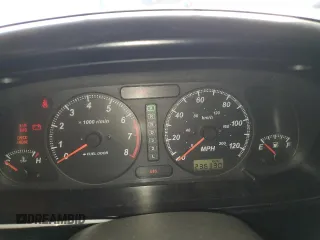 2000 Isuzu Rodeo S with VIN 4S2CK58W5Y4335051, listed as a Copart auction lot 83098034 with 236,390 mi miles and Salvage Title. Bid and sale history available at carsss.com. Image 9.