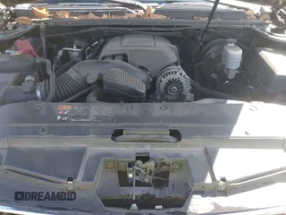 2014 Chevrolet Suburban LT with VIN 1GNSCJE00ER198703, listed as a IAAI auction lot 41952805 with 228,579 mi miles and . Bid and sale history available at DreamBid. Image 10.