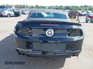 2013 Ford Mustang V6 с VIN 1ZVBP8EM9D5246601, выставлен на аукционе IAAI как лот 42239109 с пробегом 116 780 миль миль и . История ставок и продаж доступна на DreamBid. Изображение 19.