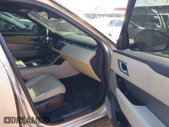 2019 Land Rover Range Rover Velar R-Dynamic SE z VIN SALYL2EX7KA780581, wystawiony jako IAAI lot #42116031 z przebiegiem 117 349 mil mil oraz . Historia ofert i sprzedaży dostępna na DreamBid. Obrazek 5.