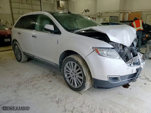2011 Lincoln MKX with VIN 2LMDJ6JK8BBJ34628, listed as a Copart auction lot 46505345 with 170,678 mi miles and Salvage Title. Bid and sale history available at carsss.com. Image 12.