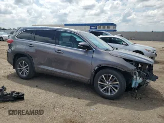 2017 Toyota Highlander XLE with VIN 5TDJZRFH8HS425504, listed as a Copart auction lot 59819625 with 149,287 mi miles and Salvage title. Bid and sale history available at DreamBid. Image 4.