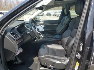 2018 Volvo XC90 Momentum with VIN YV4102PKXJ1352339, listed as a Copart auction lot 54007185 with 117,059 mi miles and Salvage Title. Bid and sale history available at carsss.com. Image 7.