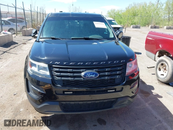 2017 Ford Police Interceptor Utility с VIN 1FM5K8AT0HGD14009, выставлен на аукционе IAAI как лот 42050424 с пробегом 100 050 миль миль и . История ставок и продаж доступна на DreamBid. Изображение 13.