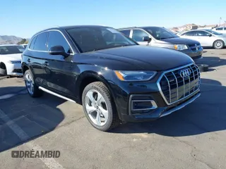 2021 Audi Q5 Premium Plus with VIN WA1BAAFYXM2139419, listed as a IAAI auction lot 41657770 with 40,164 mi miles. Bid and sale history available at carsss.com. Image 1.